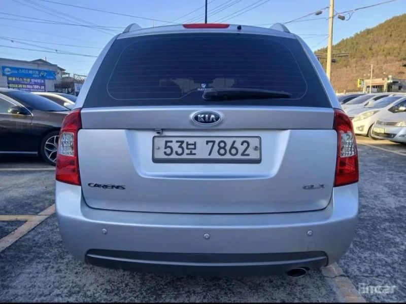 Kia Carens