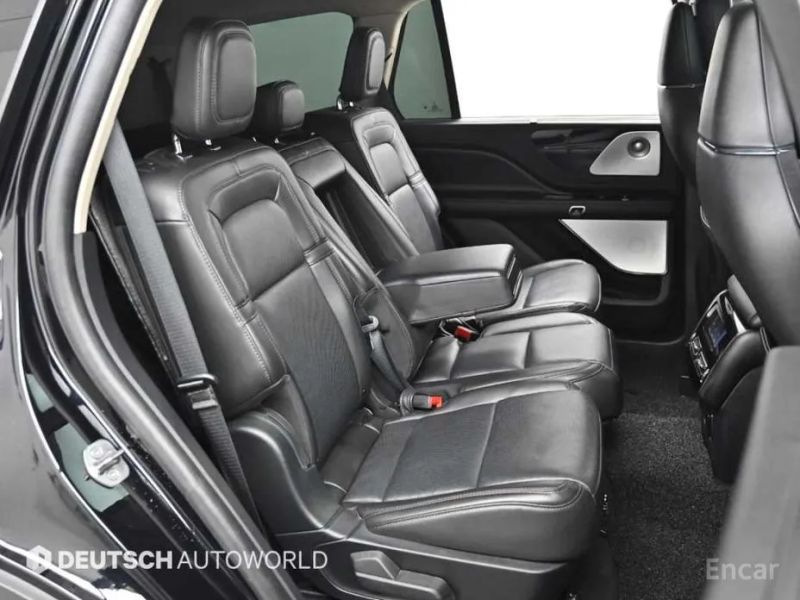 Lincoln Aviator