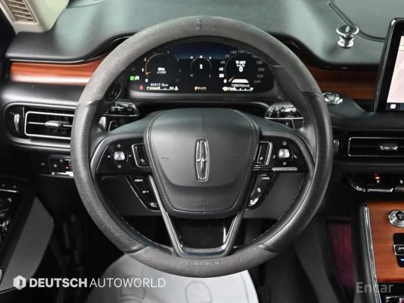 Lincoln Aviator
