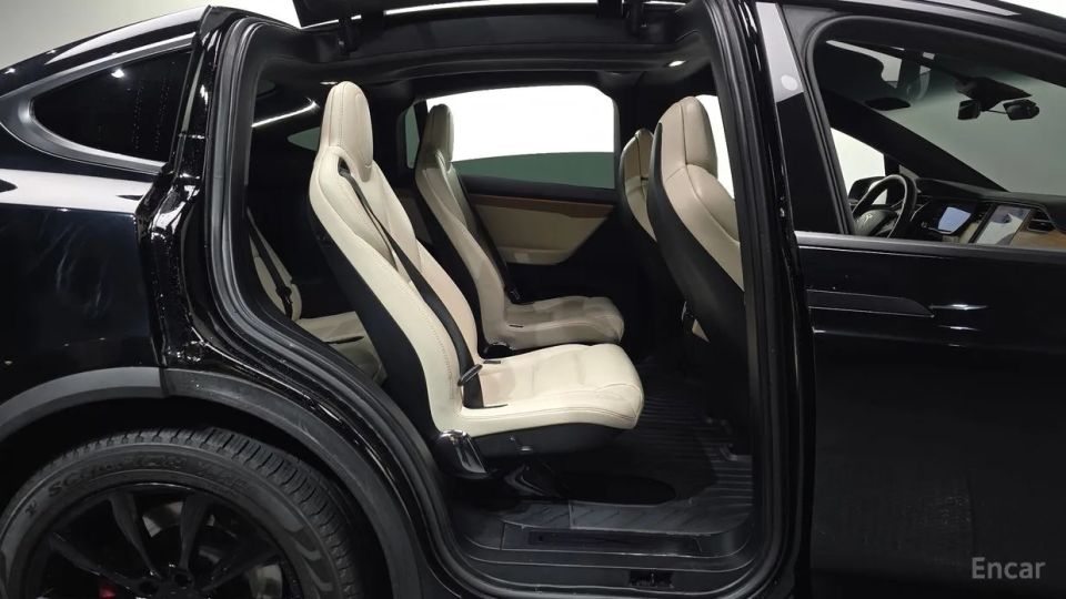 Tesla model-x