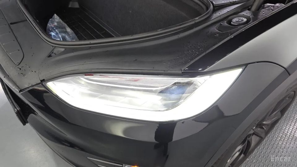 Tesla model-x