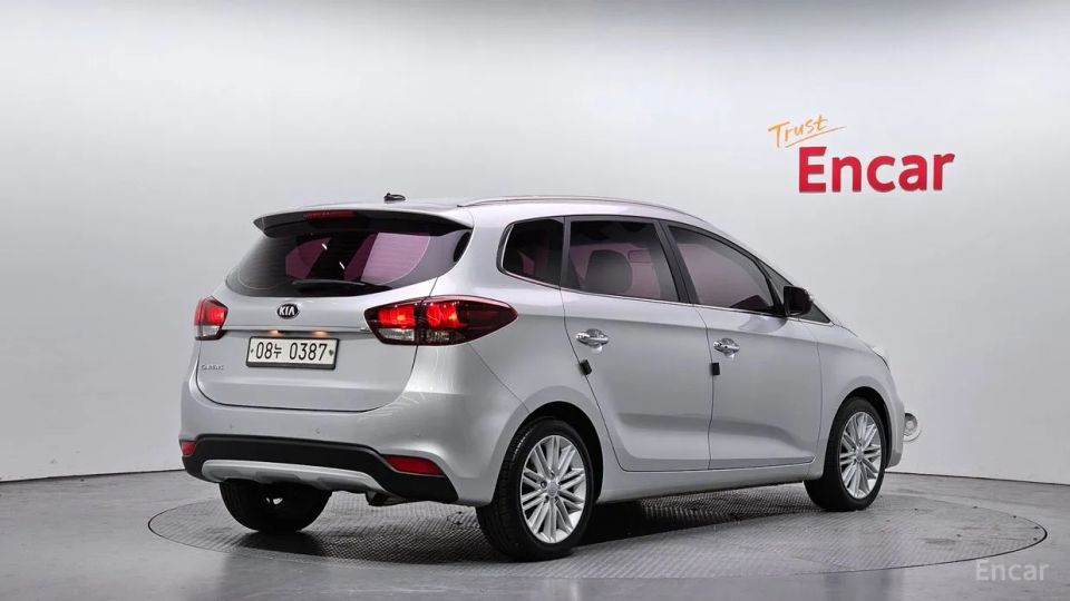 Kia Carens