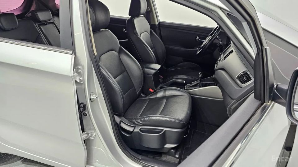 Kia Carens