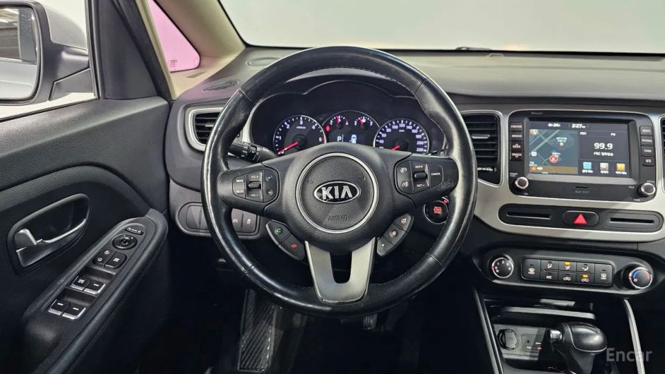Kia Carens