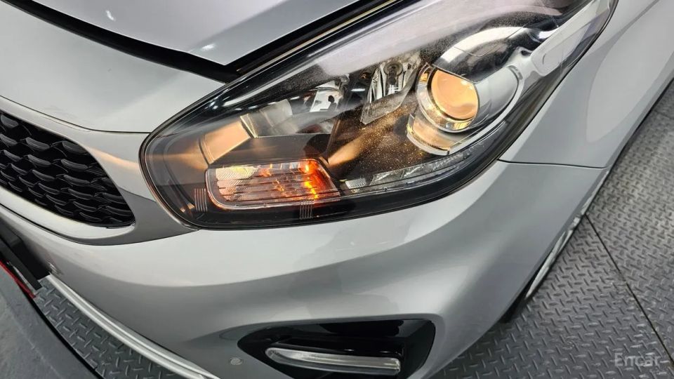Kia Carens