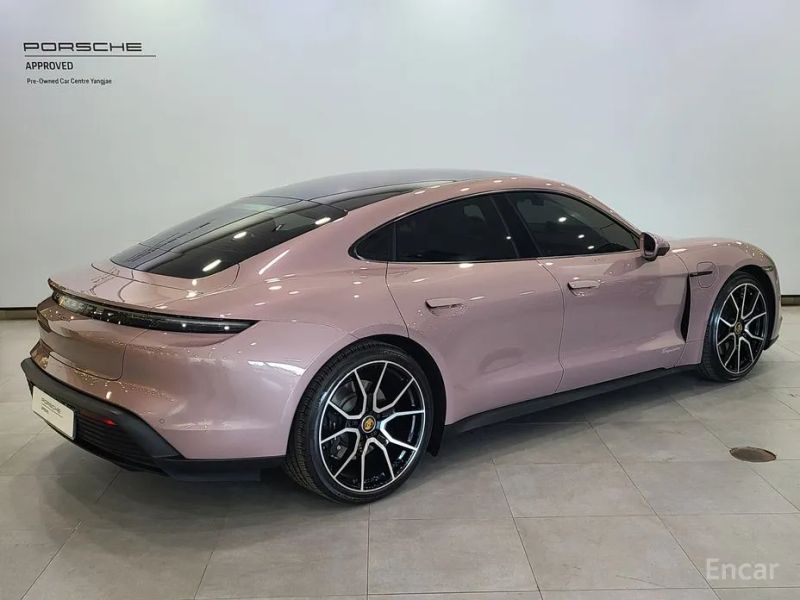 Porsche Taycan