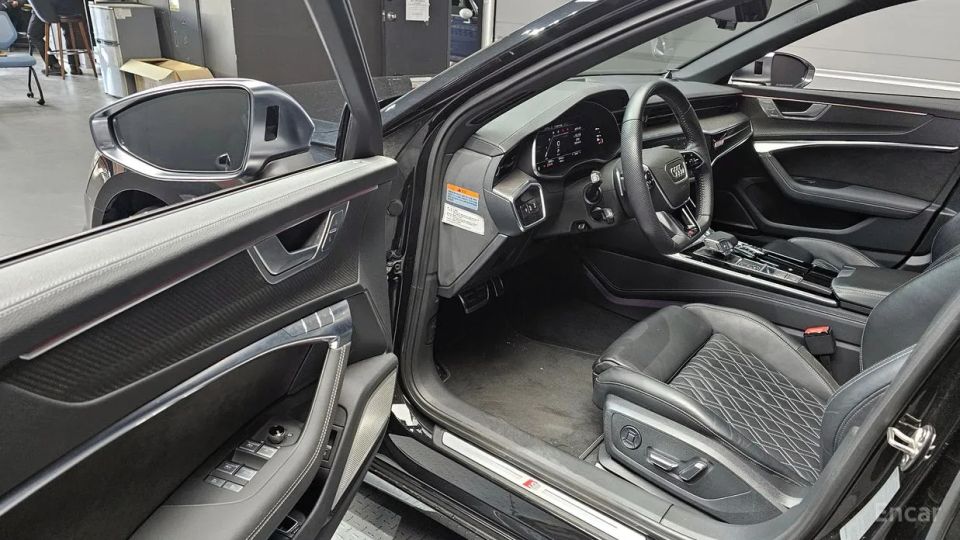 Audi S6