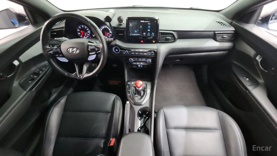 Hyundai Veloster