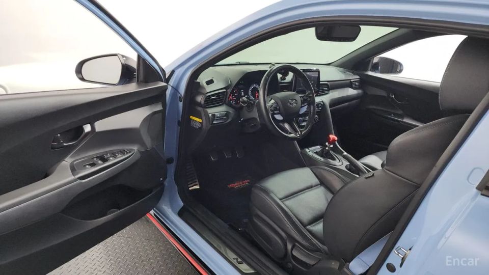 Hyundai Veloster