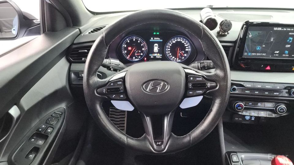 Hyundai Veloster