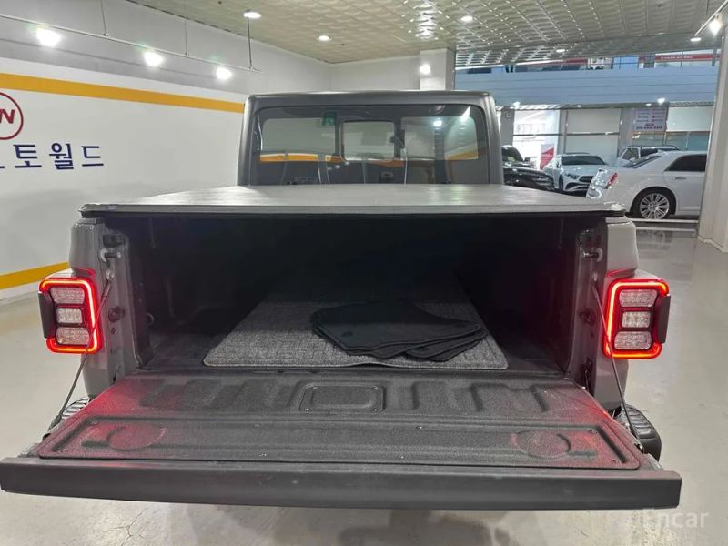 Jeep gladiator