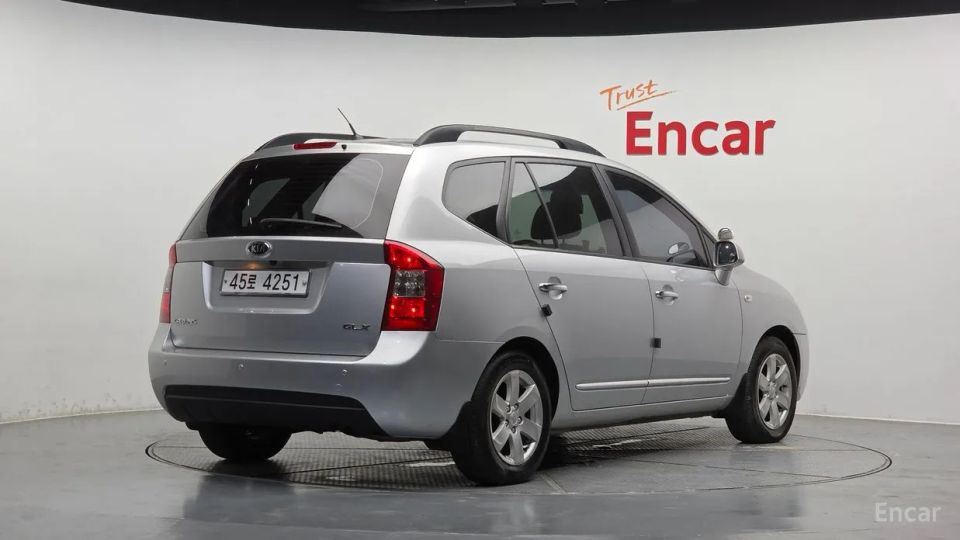 Kia Carens