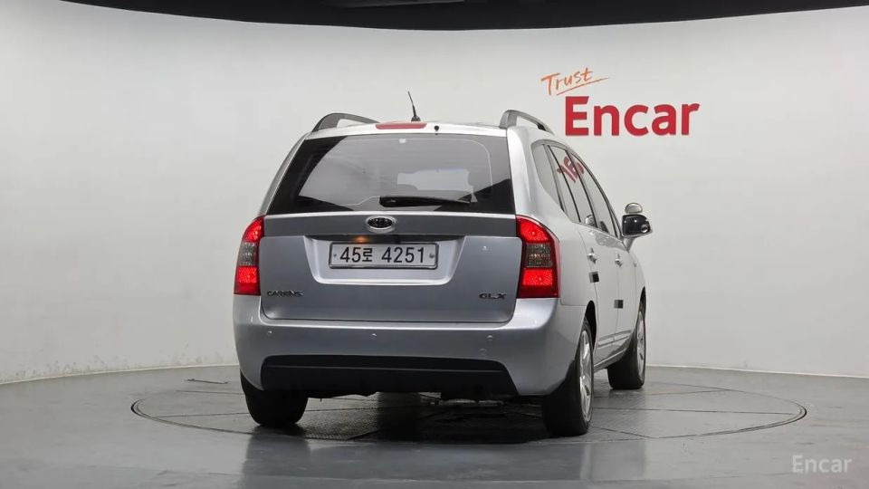 Kia Carens