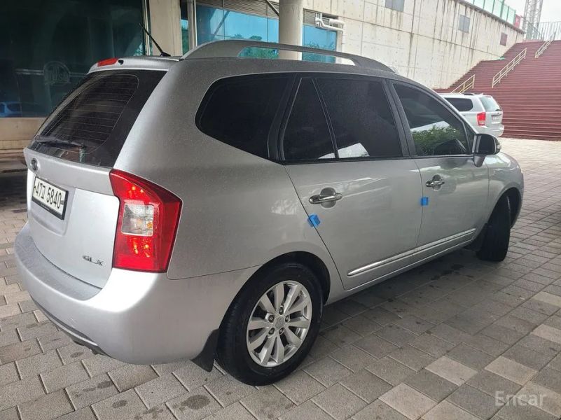 Kia Carens