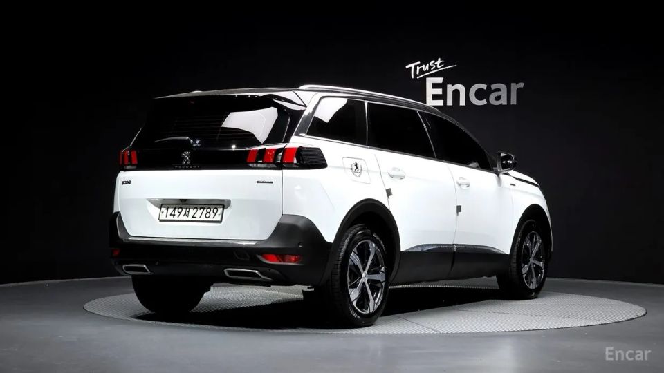 Peugeot 5008