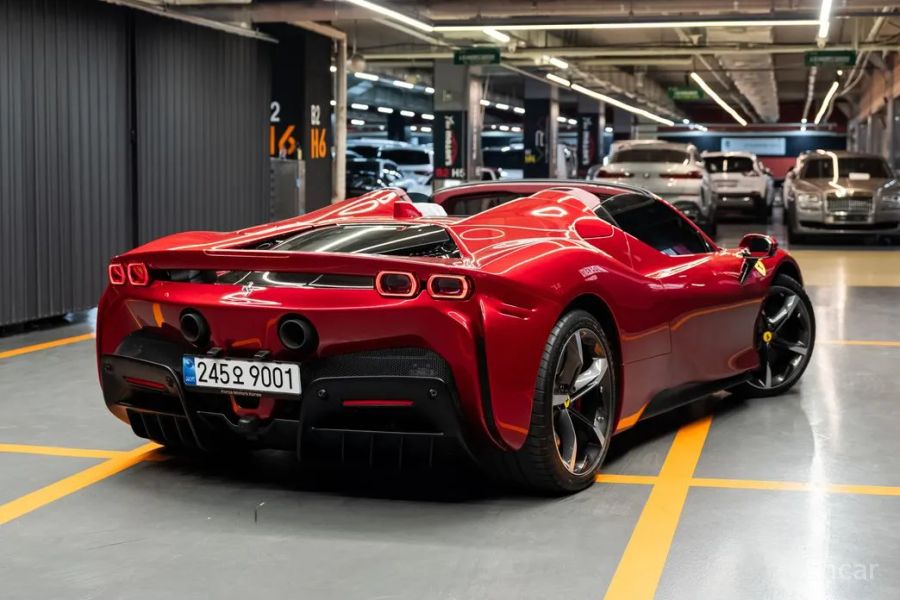 Ferrari SF90