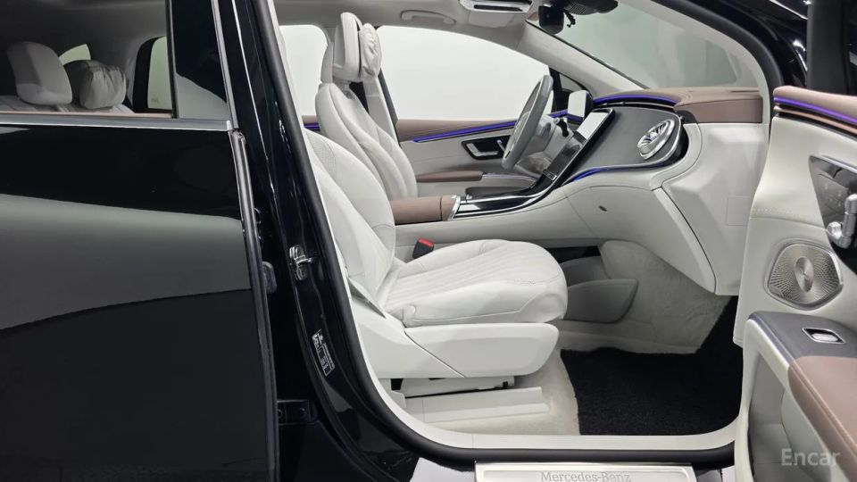Mercedes-Benz EQS