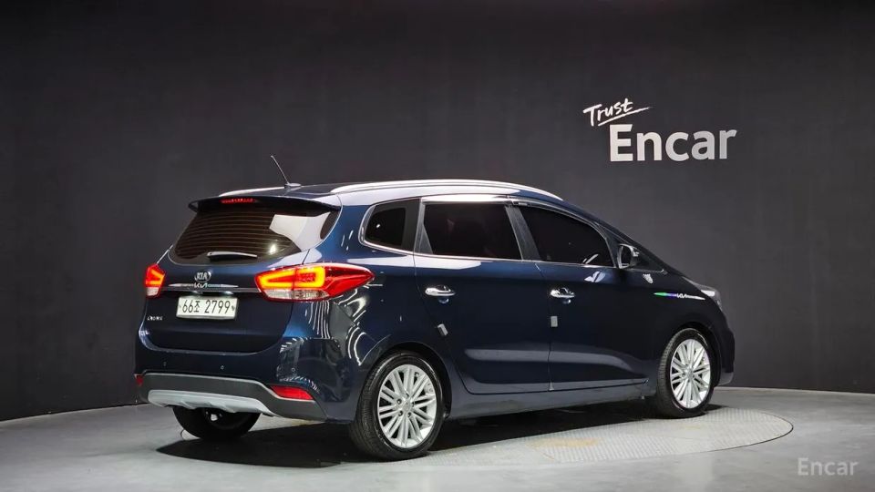 Kia Carens