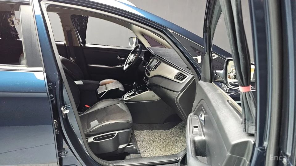 Kia Carens