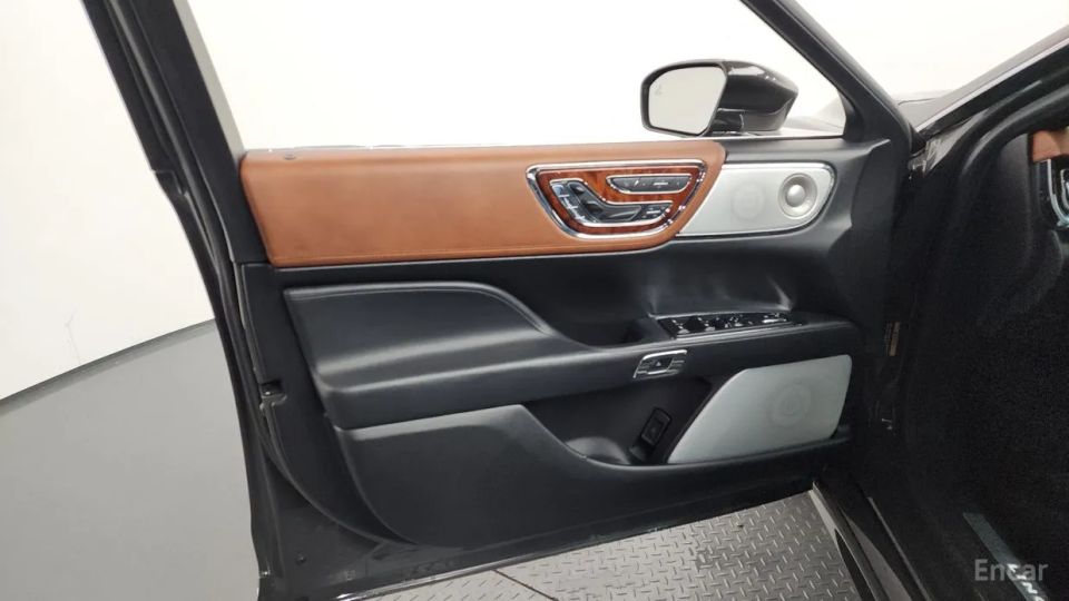 Lincoln Continental