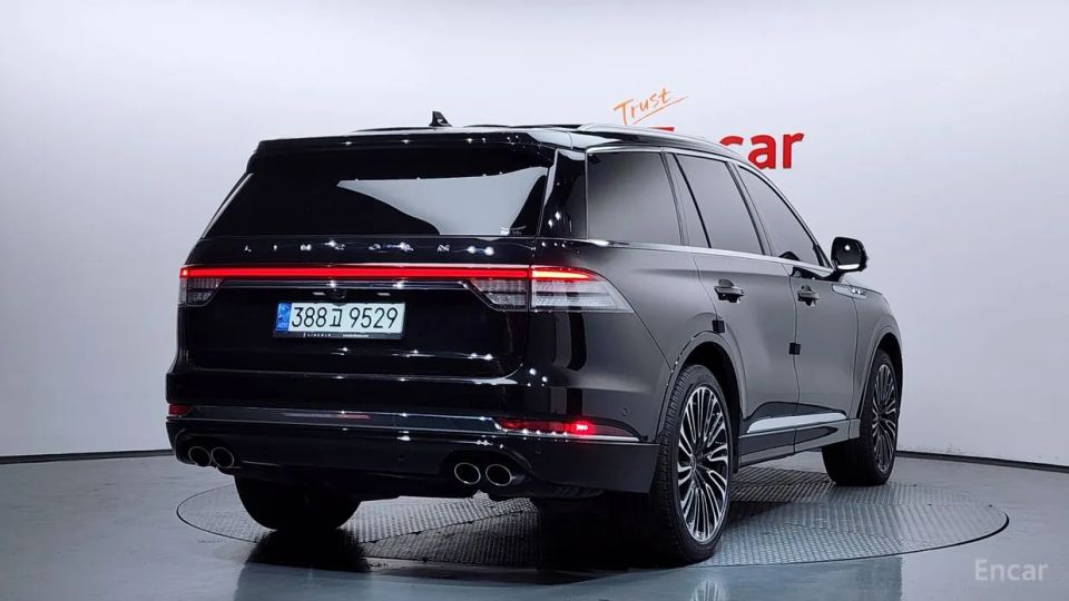 Lincoln Aviator