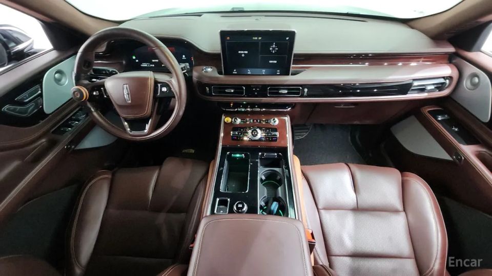 Lincoln Aviator