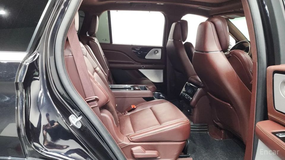 Lincoln Aviator