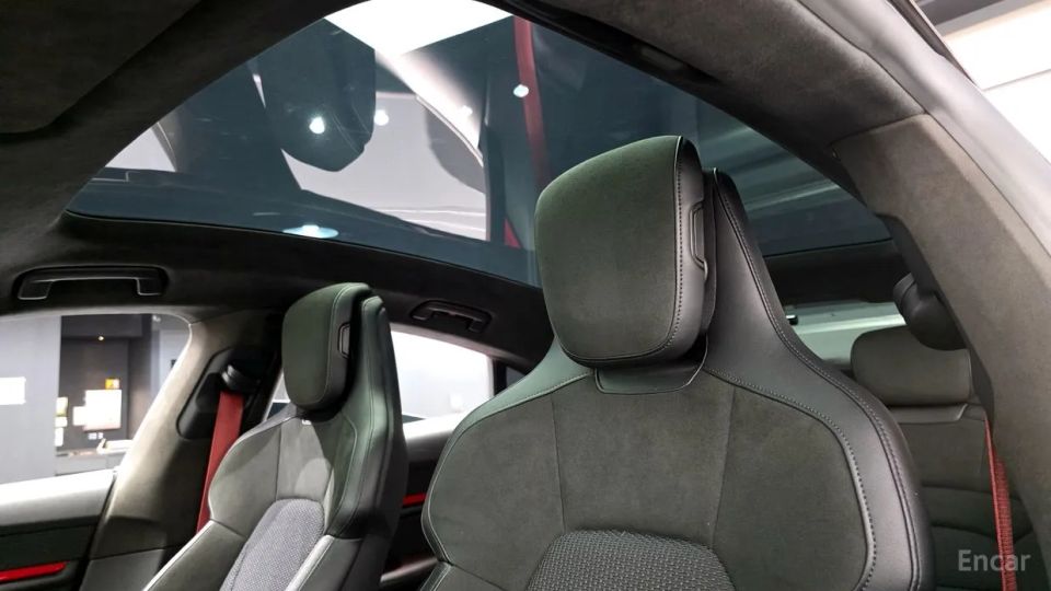 Porsche Taycan