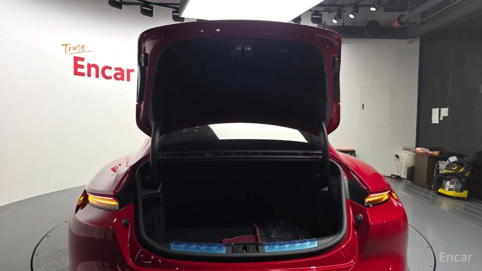 Porsche Taycan