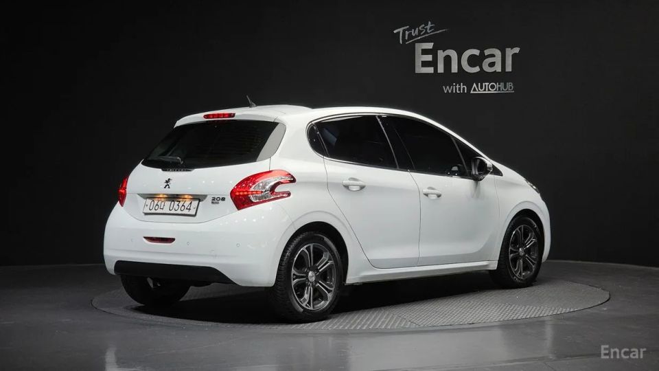 Peugeot 208