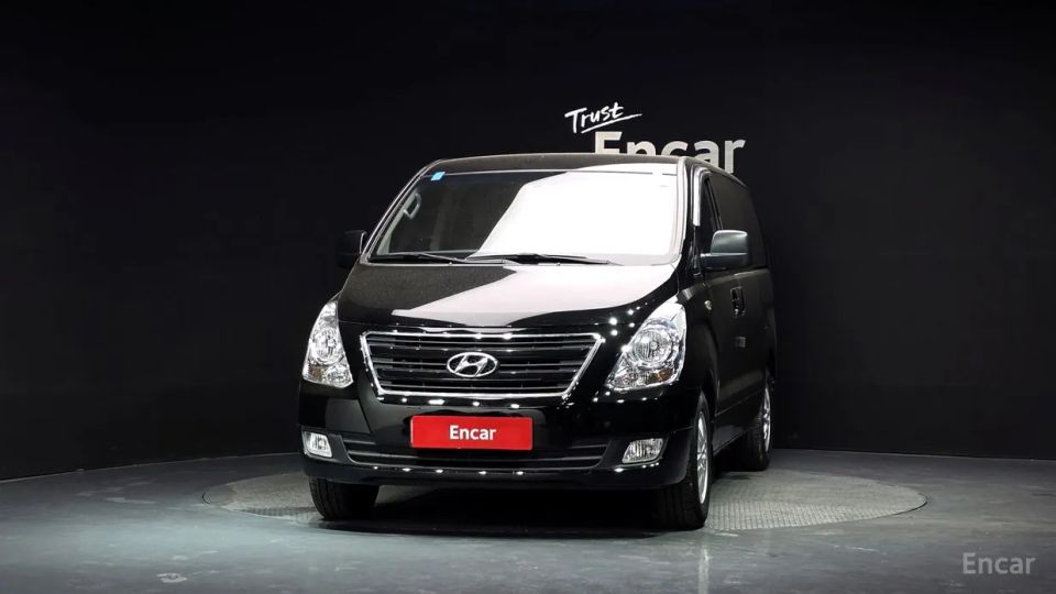 Hyundai Starex