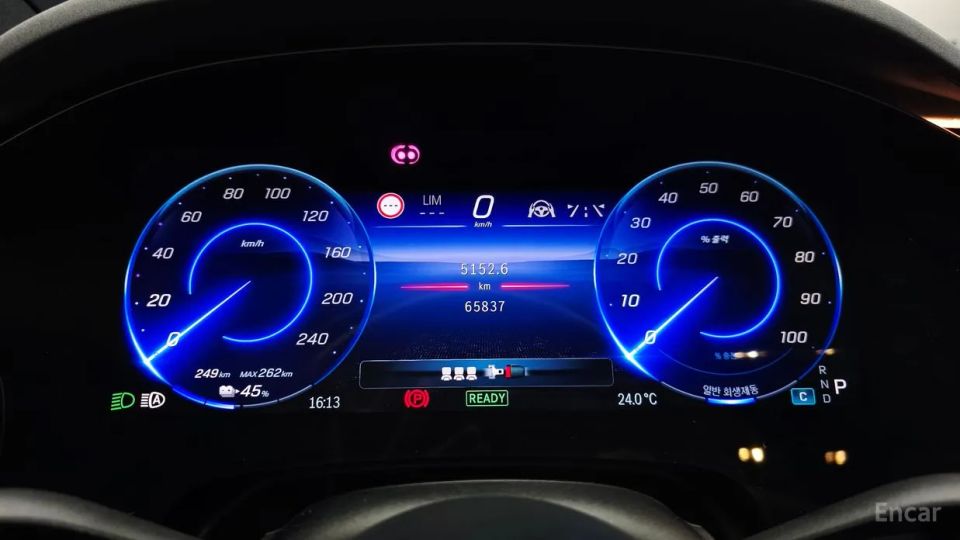 Mercedes-Benz EQS
