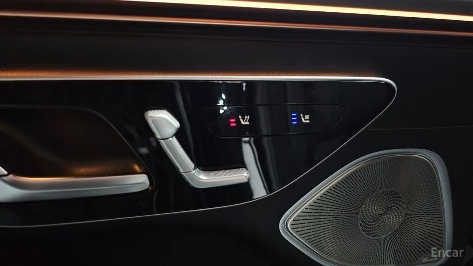 Mercedes-Benz EQS