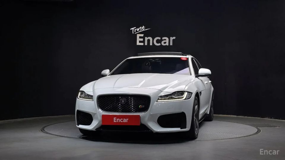 Jaguar xf