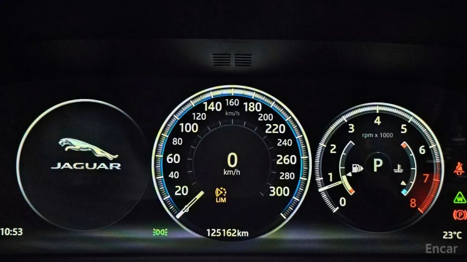 Jaguar xf