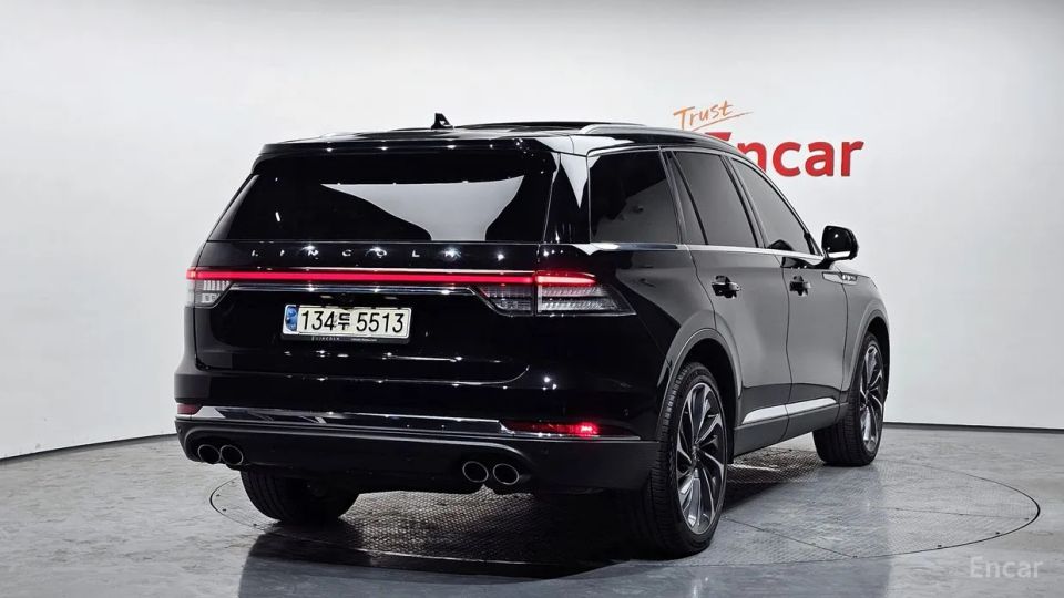 Lincoln Aviator