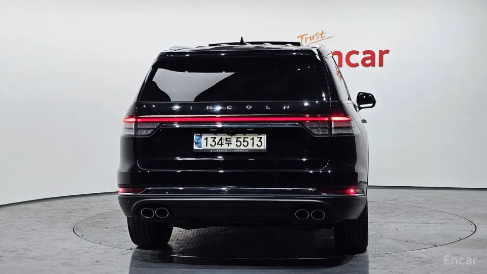 Lincoln Aviator