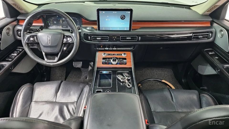 Lincoln Aviator