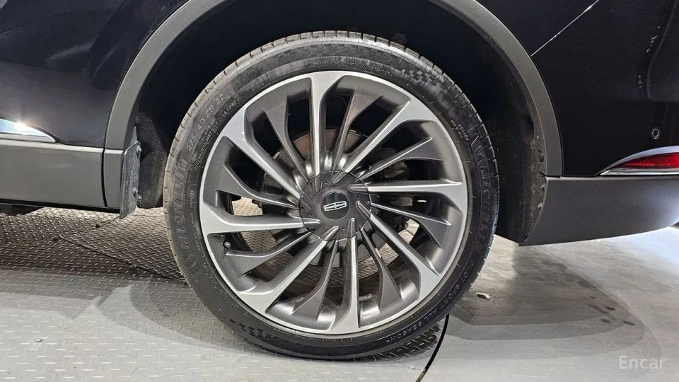 Lincoln Aviator