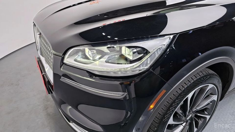 Lincoln Aviator