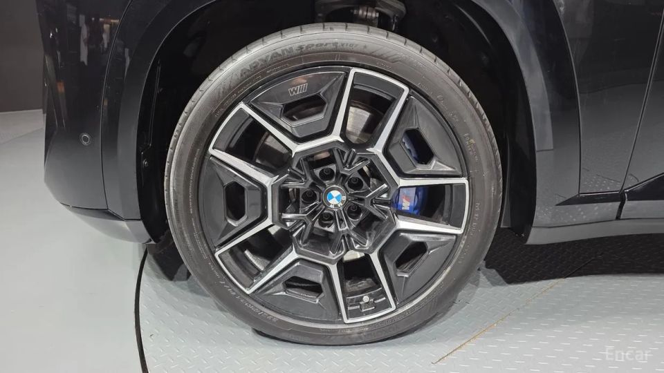 BMW XM