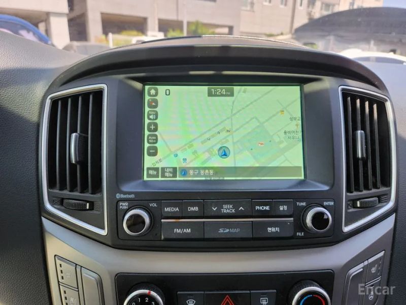 Hyundai Starex