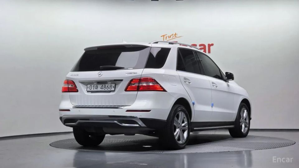 Mercedes-Benz M-class