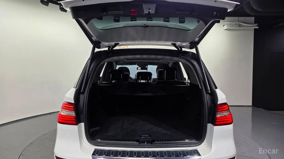 Mercedes-Benz M-class