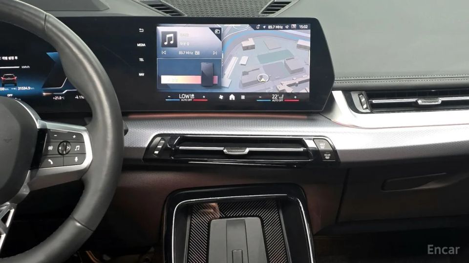 BMW ix1