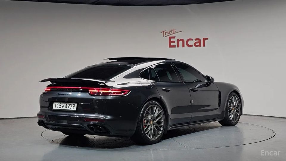 Porsche Panamera