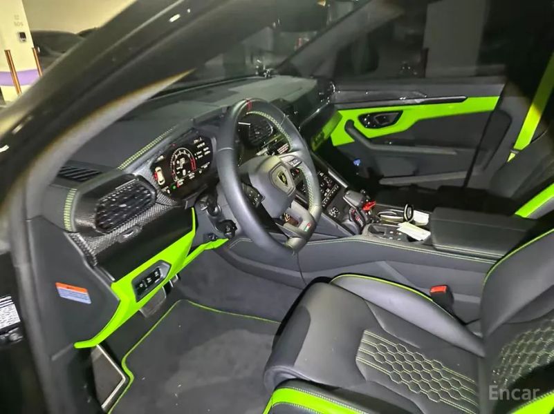 Lamborghini urus