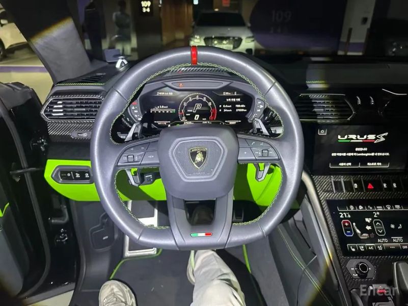 Lamborghini urus