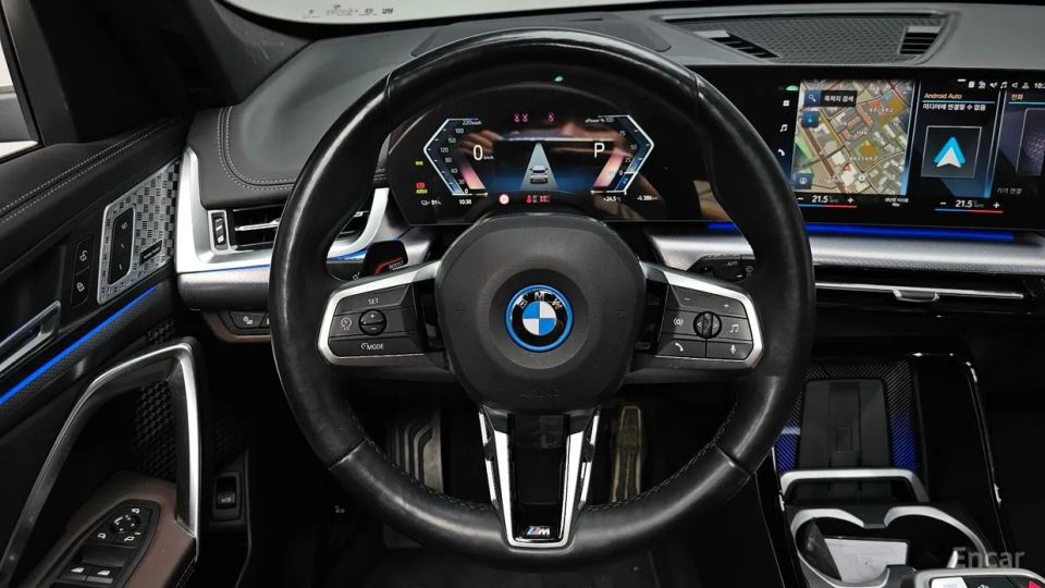 BMW ix1
