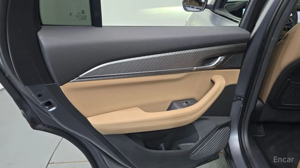 Renault-KoreaSamsung Grand Koleos